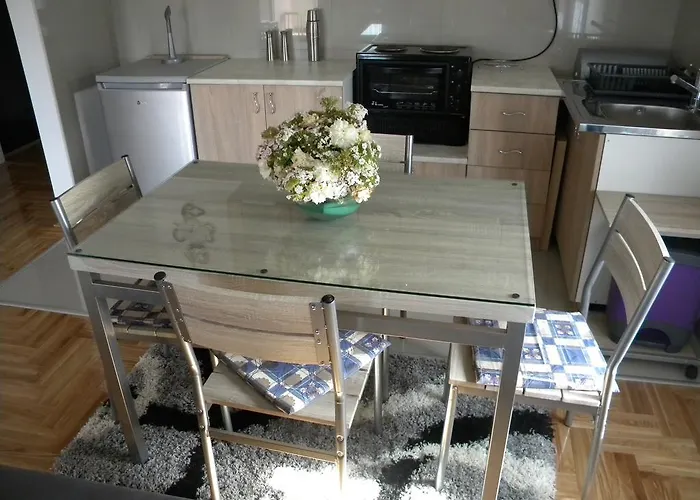 Srebrni Oblak Appartamento *